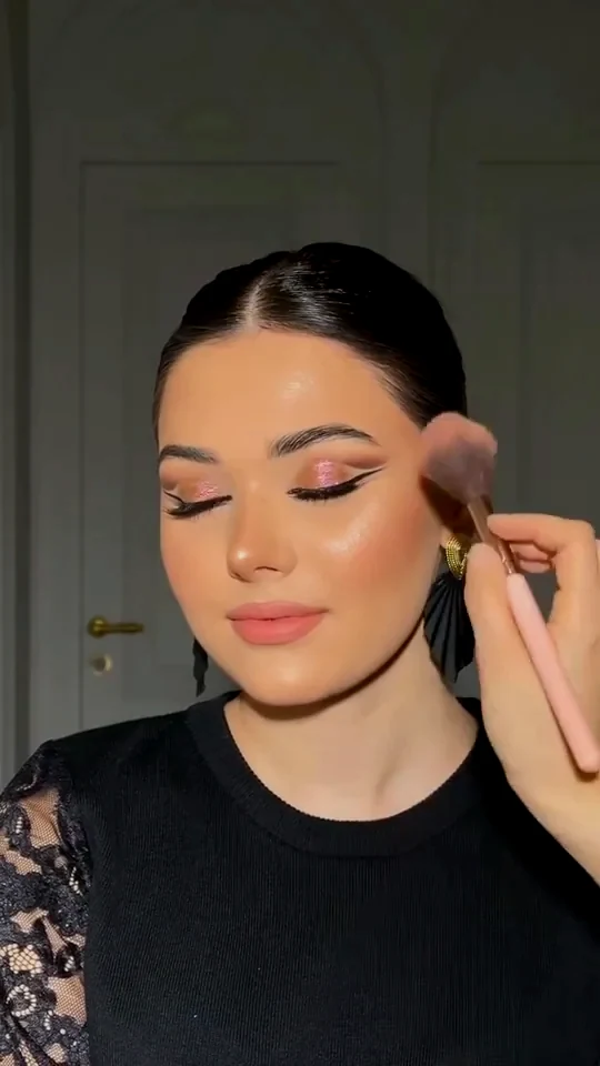 Evening makeup